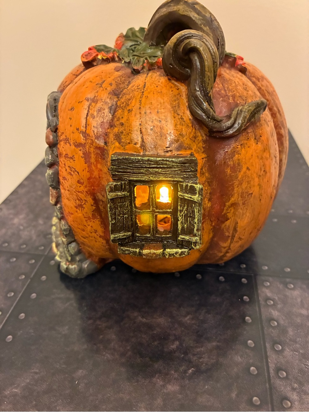 Autumn 🍂 Fun Bundle of 8 Assorted Goodies - Picture 16 of 16